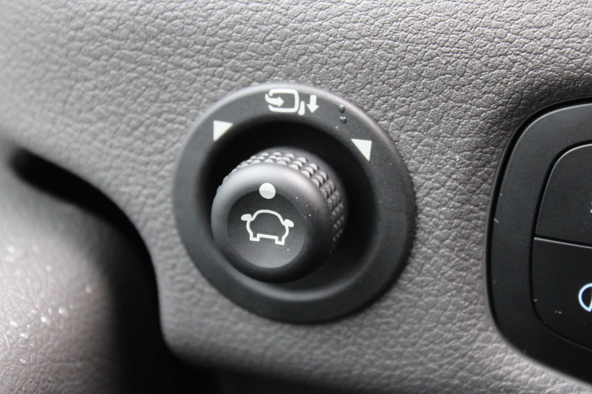 Ford Transit L2H2 170PK 330 Trend thumbnail 21