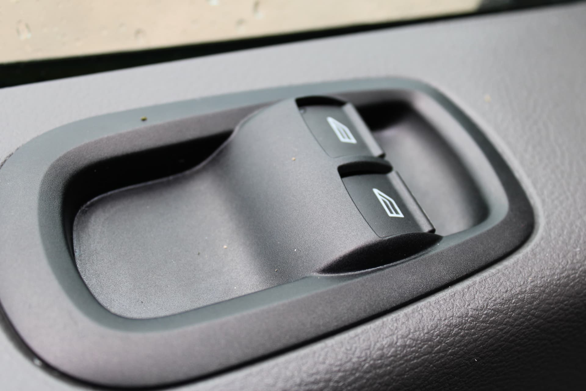 Ford Transit L2H2 170PK 330 Trend thumbnail 31