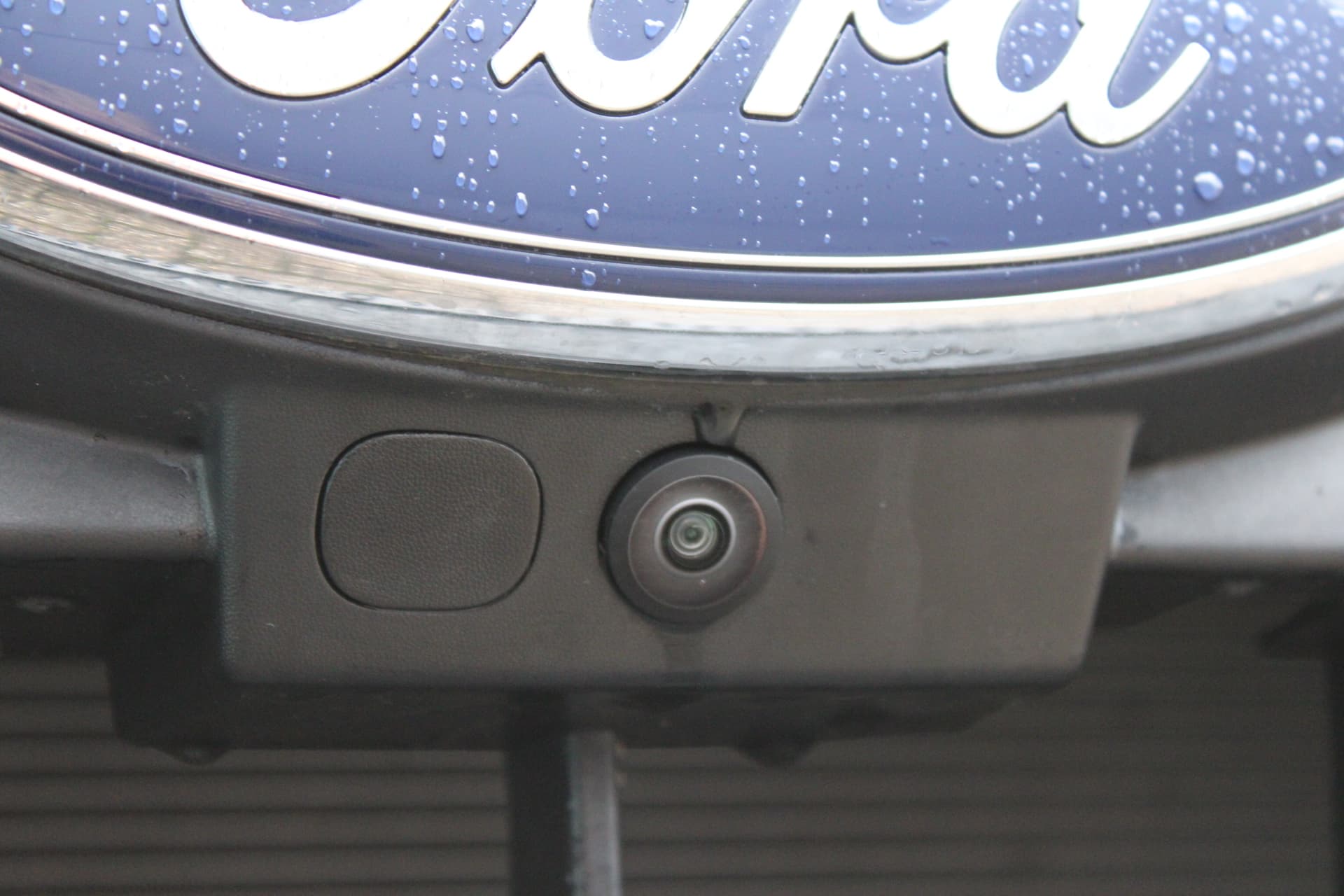 Ford Transit L2H2 170PK 330 Trend thumbnail 6