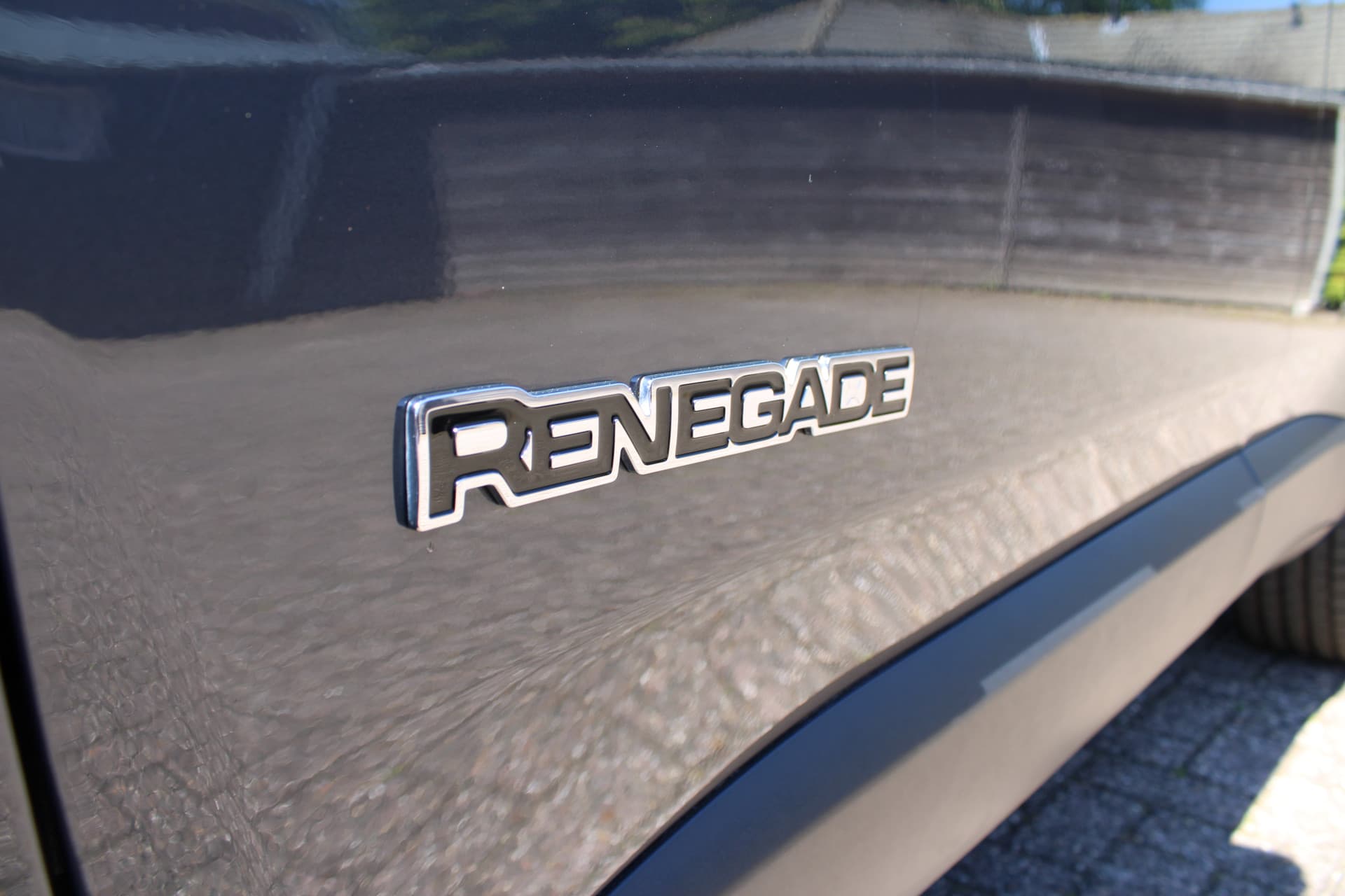 Jeep Renegade 4xe 190 Plug-in Hybrid S thumbnail 35