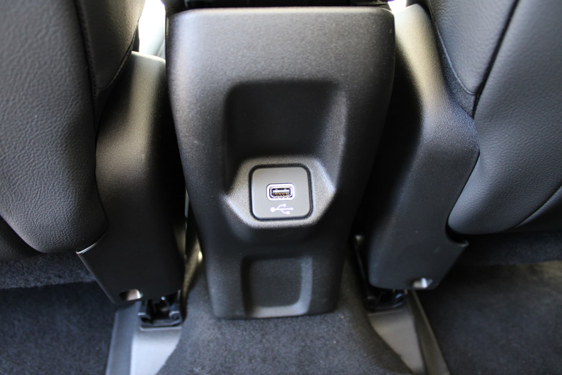 Jeep Renegade 4xe 190 Plug-in Hybrid S thumbnail 42