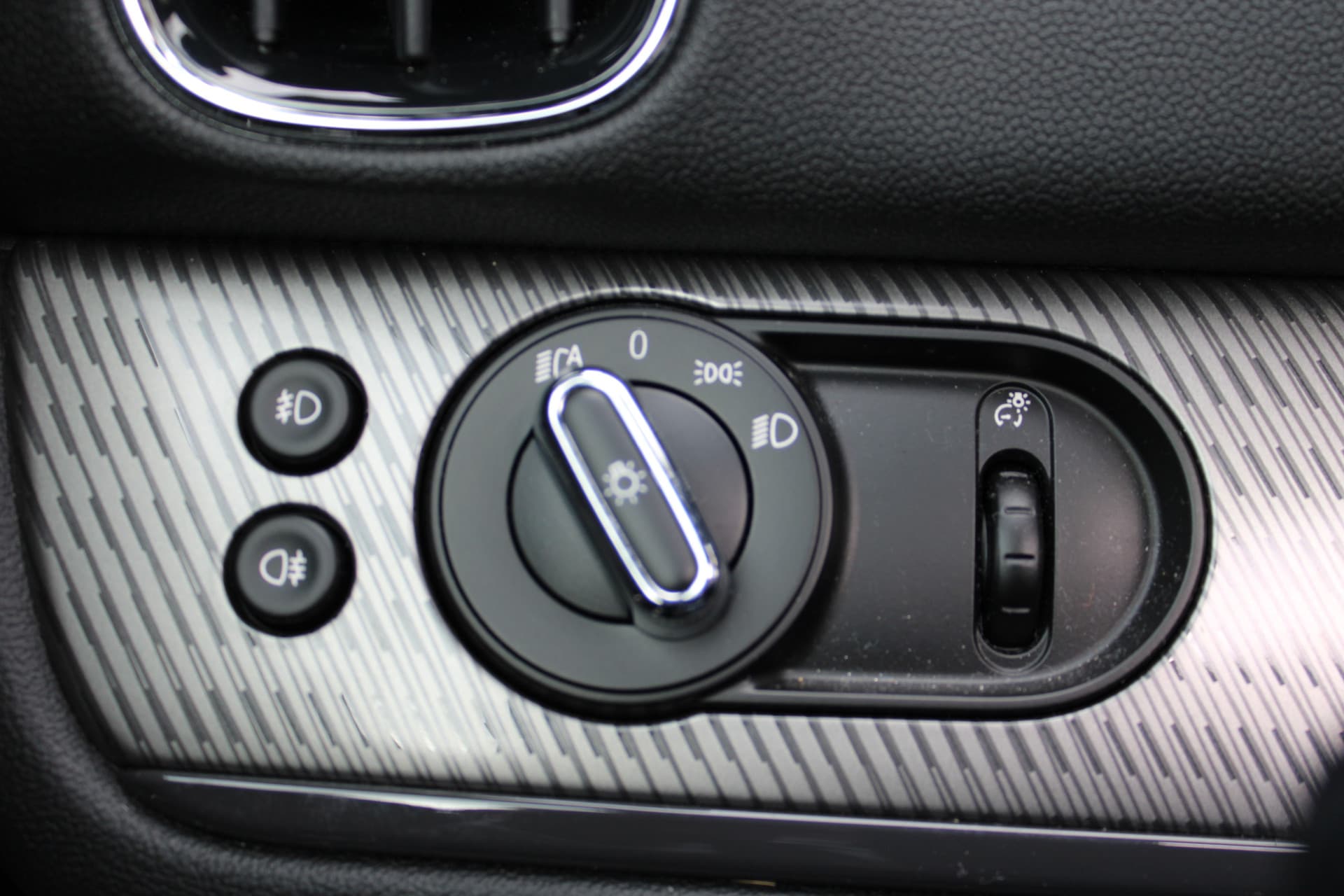 MINI Countryman 2.0 Cooper S Boardwalk Edition thumbnail 17