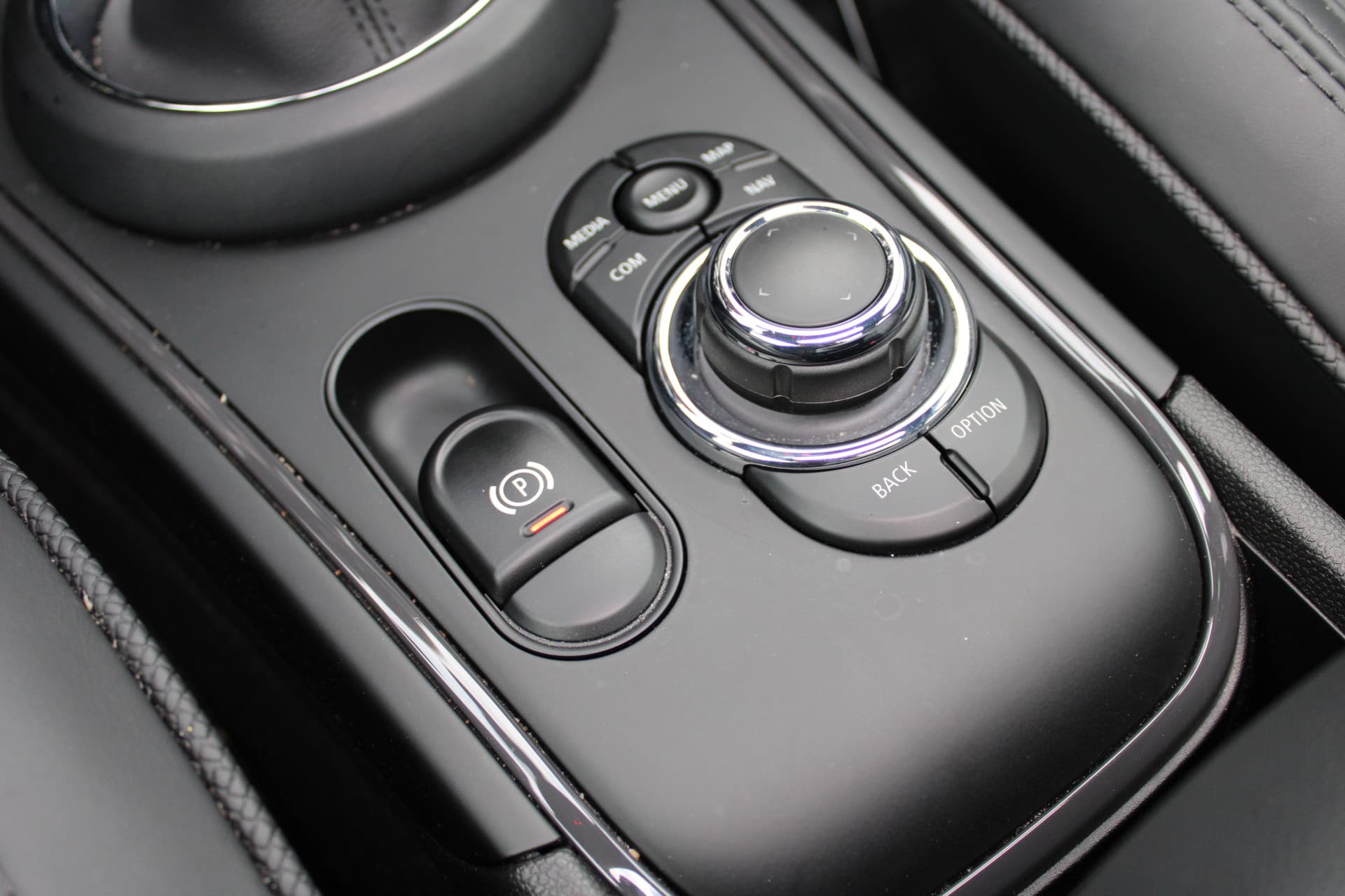 MINI Countryman 2.0 Cooper S Boardwalk Edition thumbnail 20