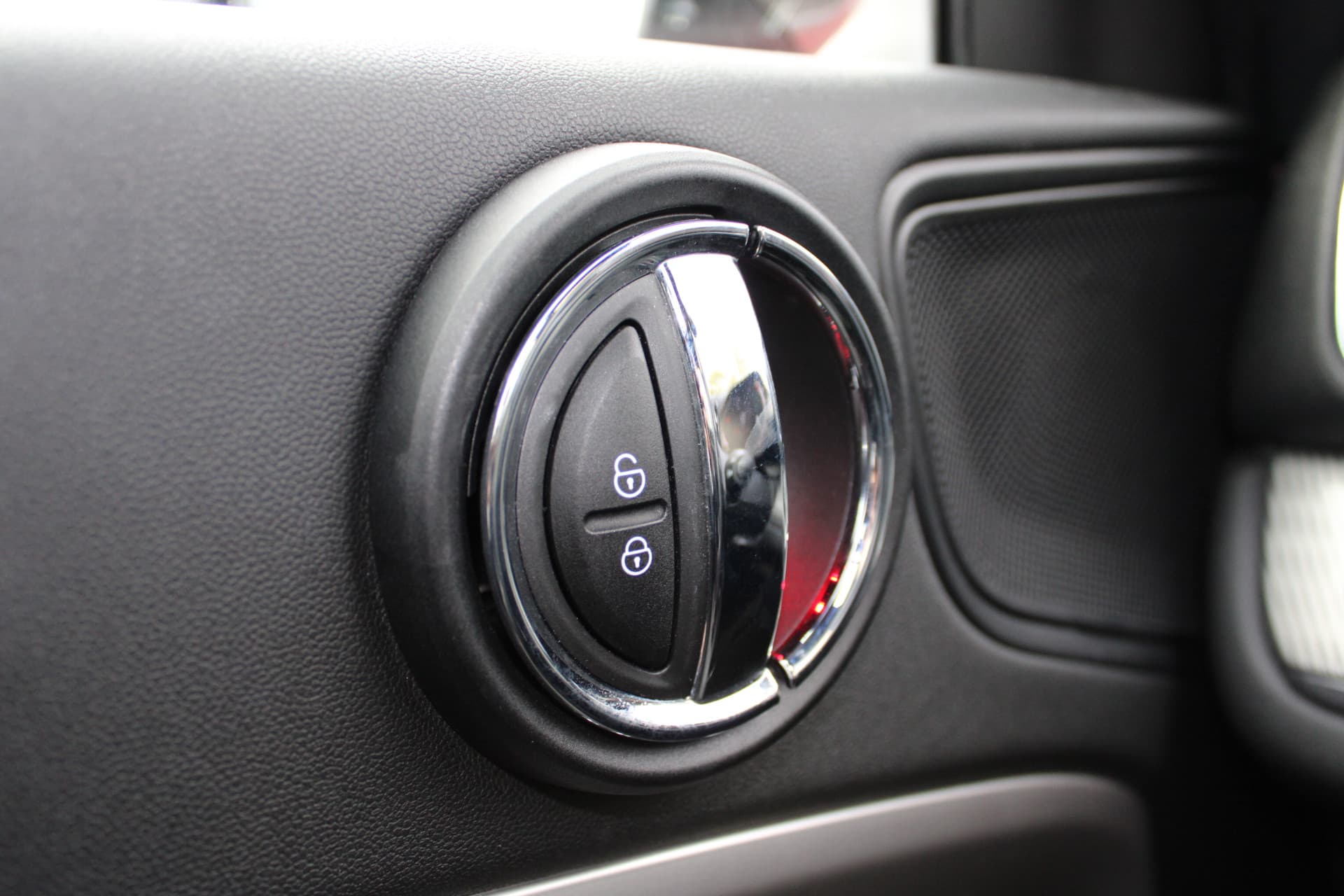 MINI Countryman 2.0 Cooper S Boardwalk Edition thumbnail 31