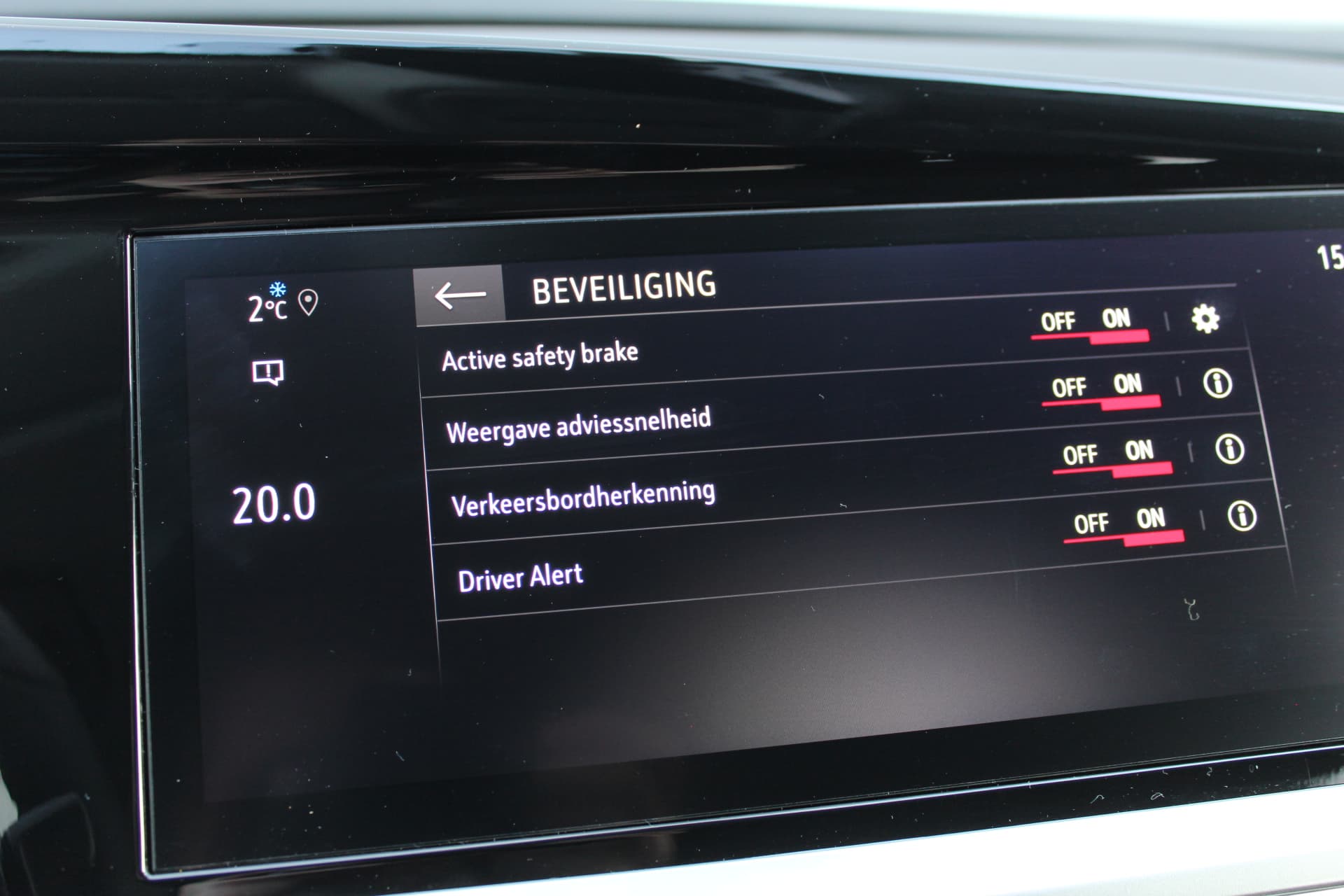 Opel Grandland 1.6 Turbo Plug-In Hybrid GS thumbnail 24