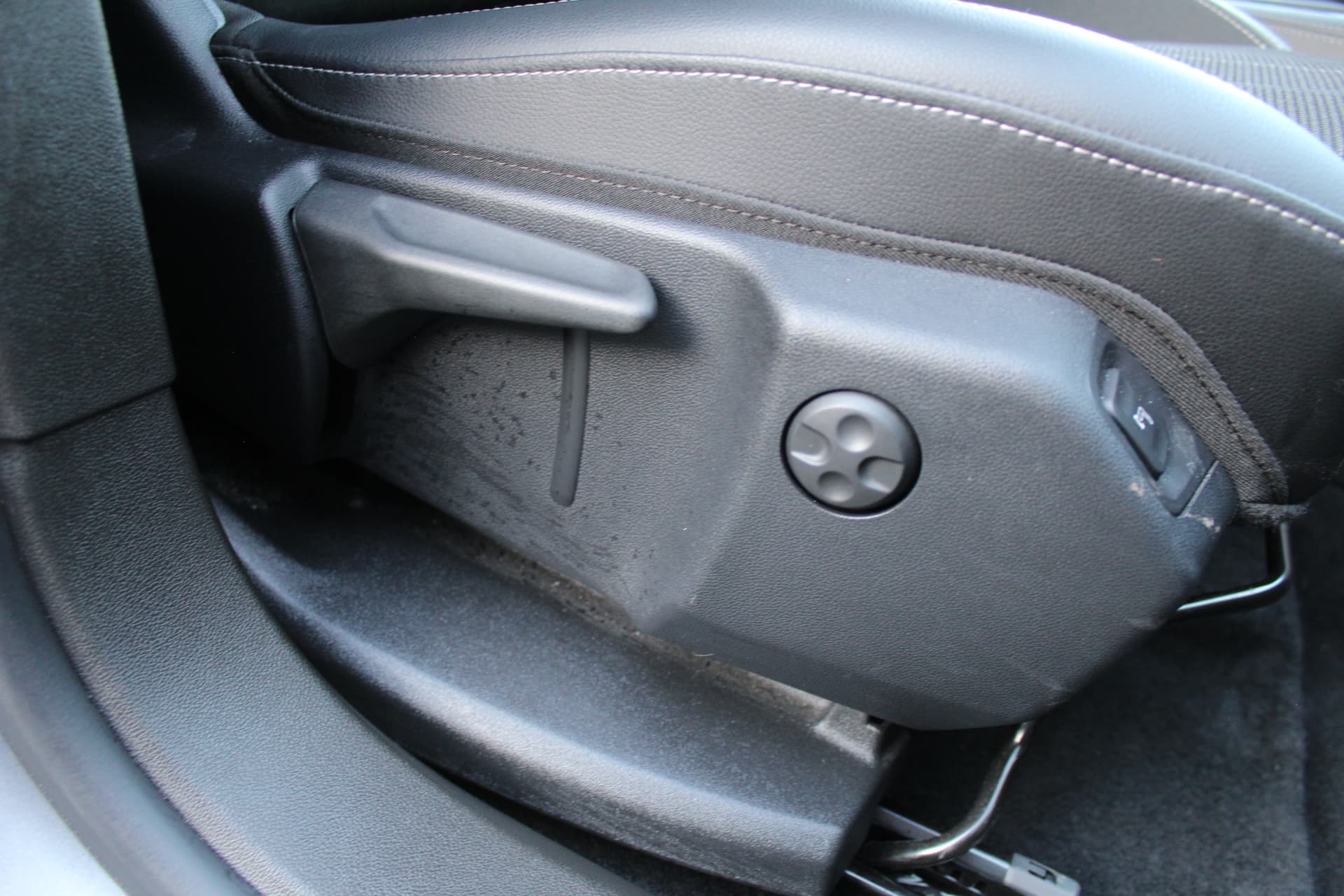 Opel Grandland 1.6 Turbo Plug-In Hybrid GS thumbnail 40