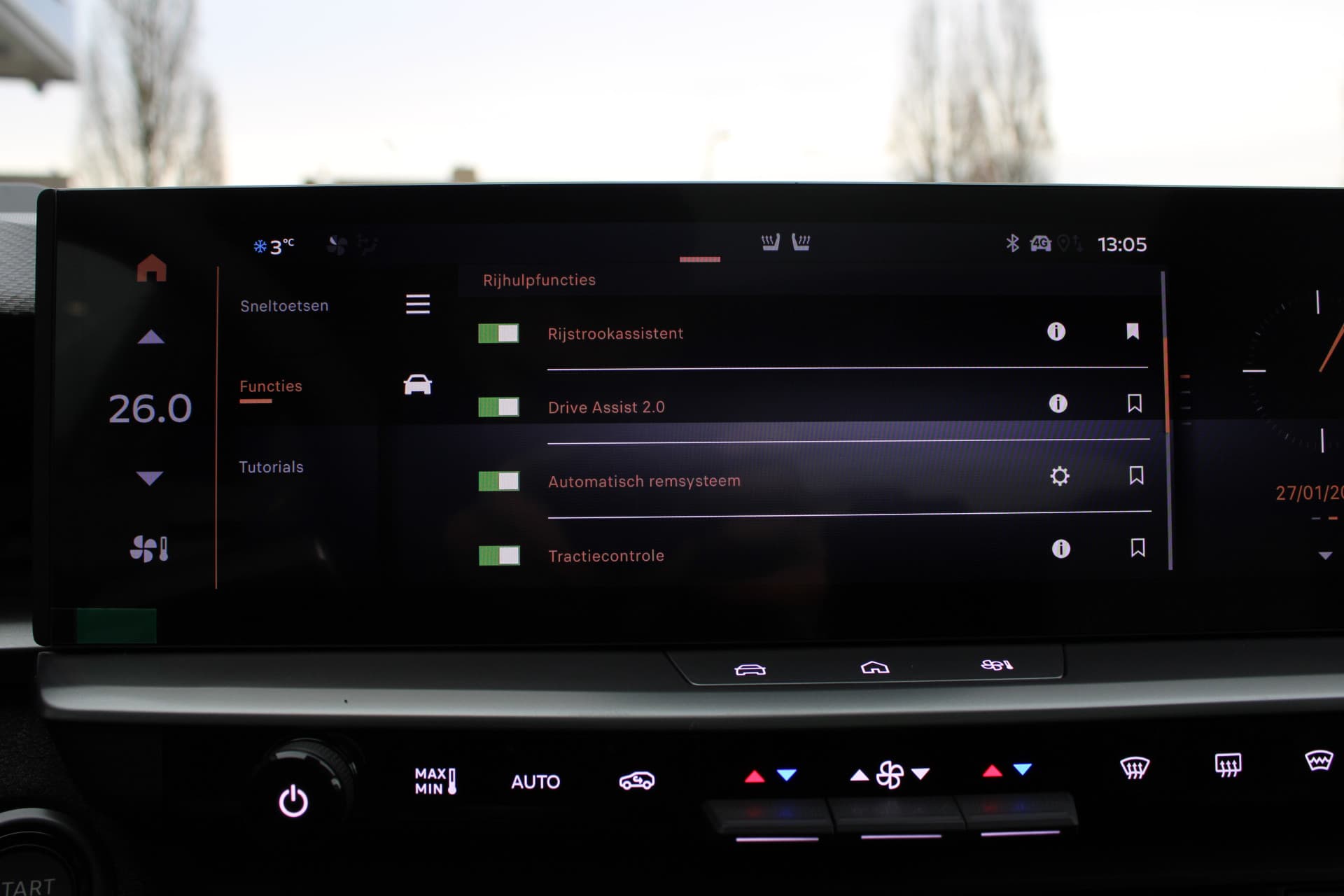 Opel Grandland 1.6 Turbo Plug-in-Hybrid Ultimate thumbnail 21