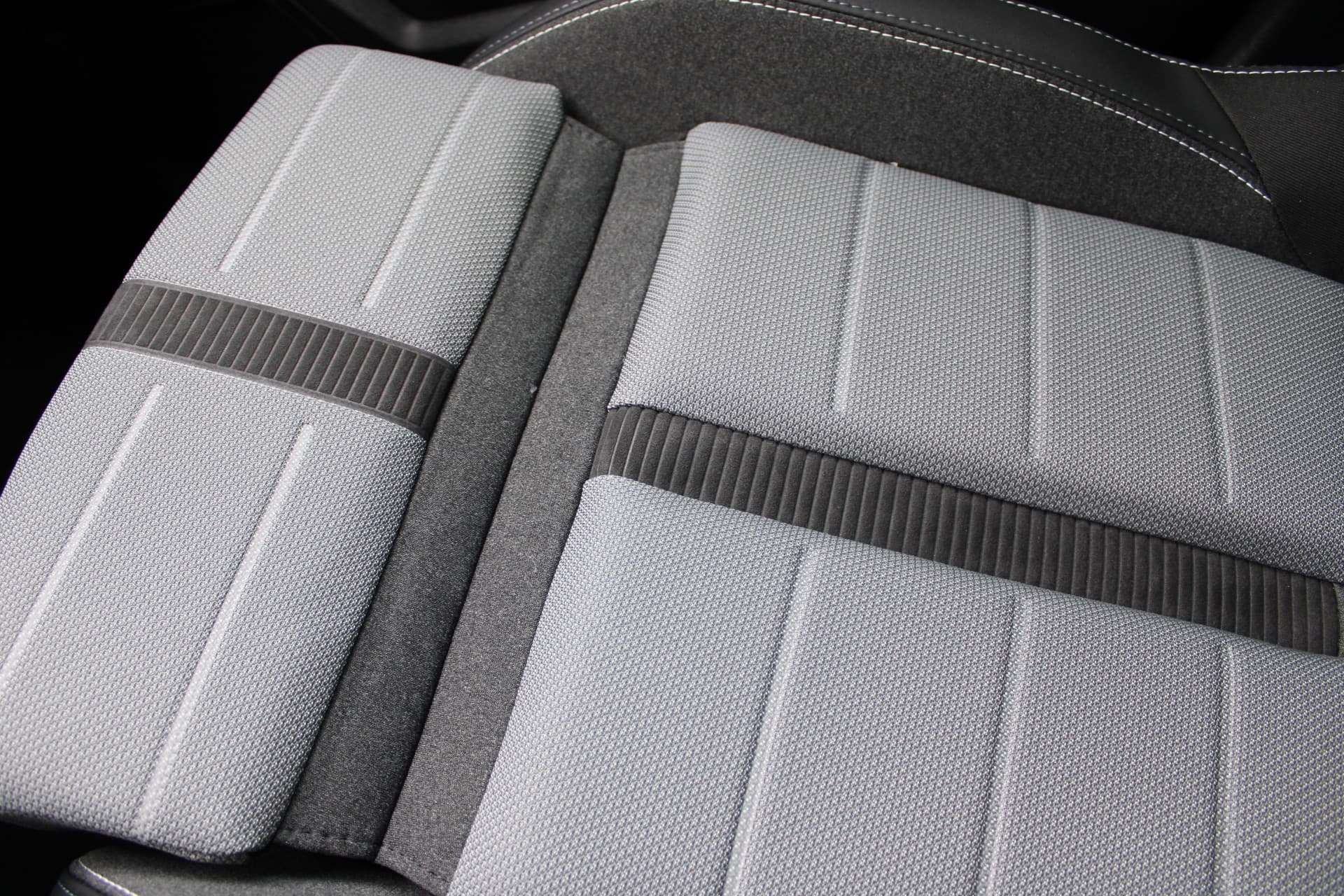 Opel Grandland 1.6 Turbo Plug-in-Hybrid Ultimate thumbnail 37