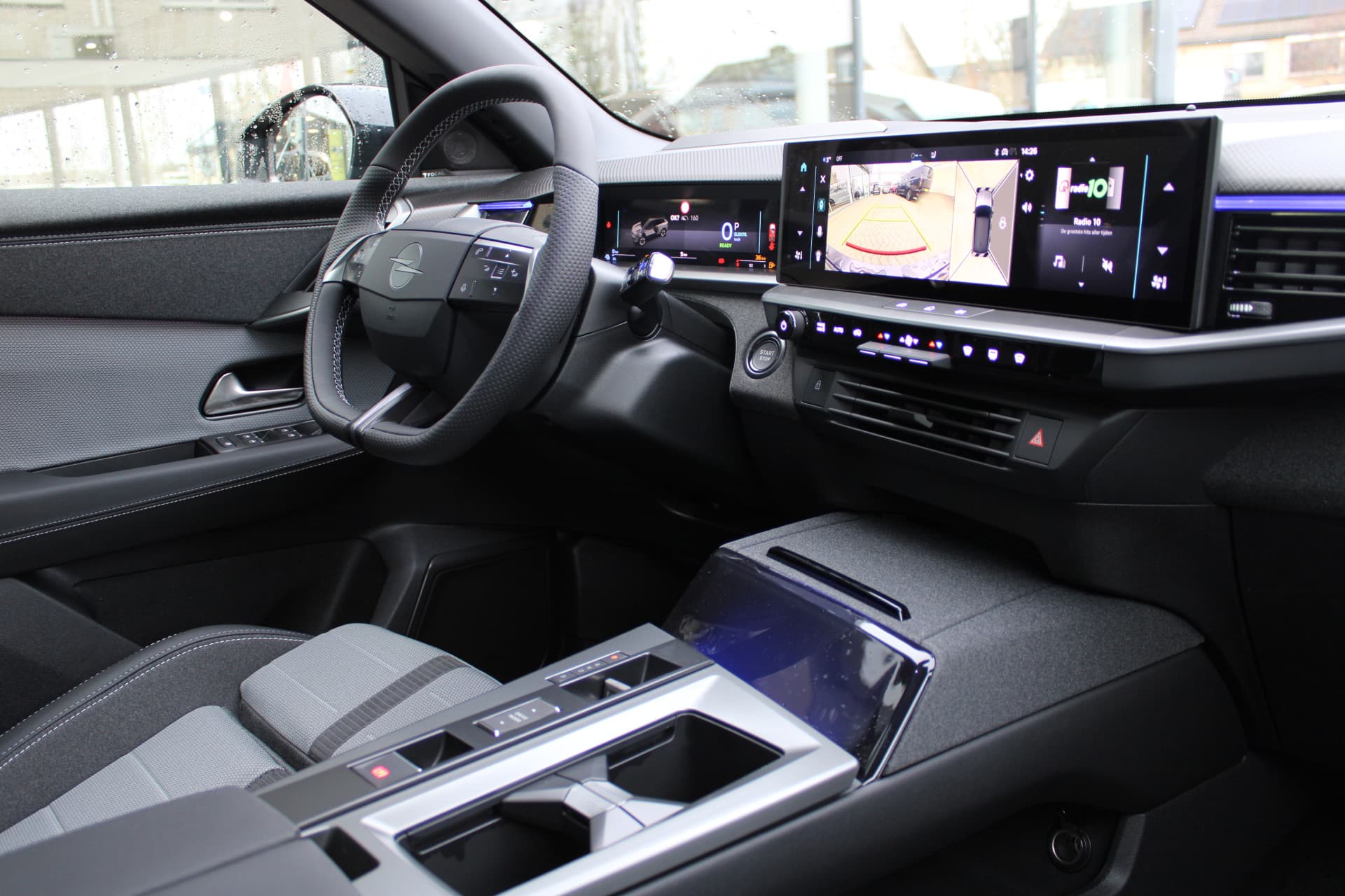 Opel Grandland 1.6 Turbo Plug-in-Hybrid Ultimate thumbnail 6