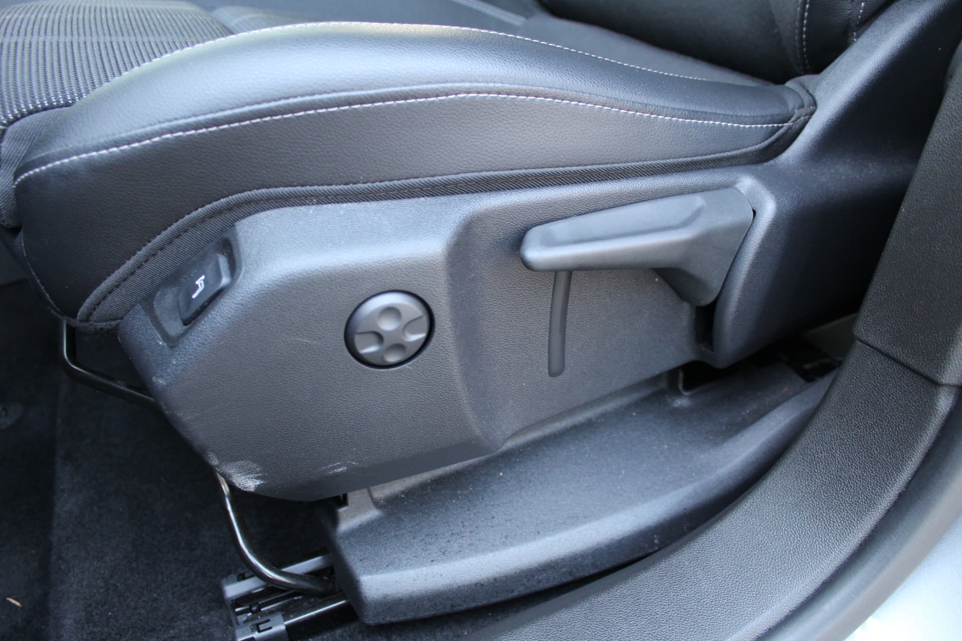 Opel Grandland 1.6 Turbo Plug-In Hybrid GS thumbnail 33