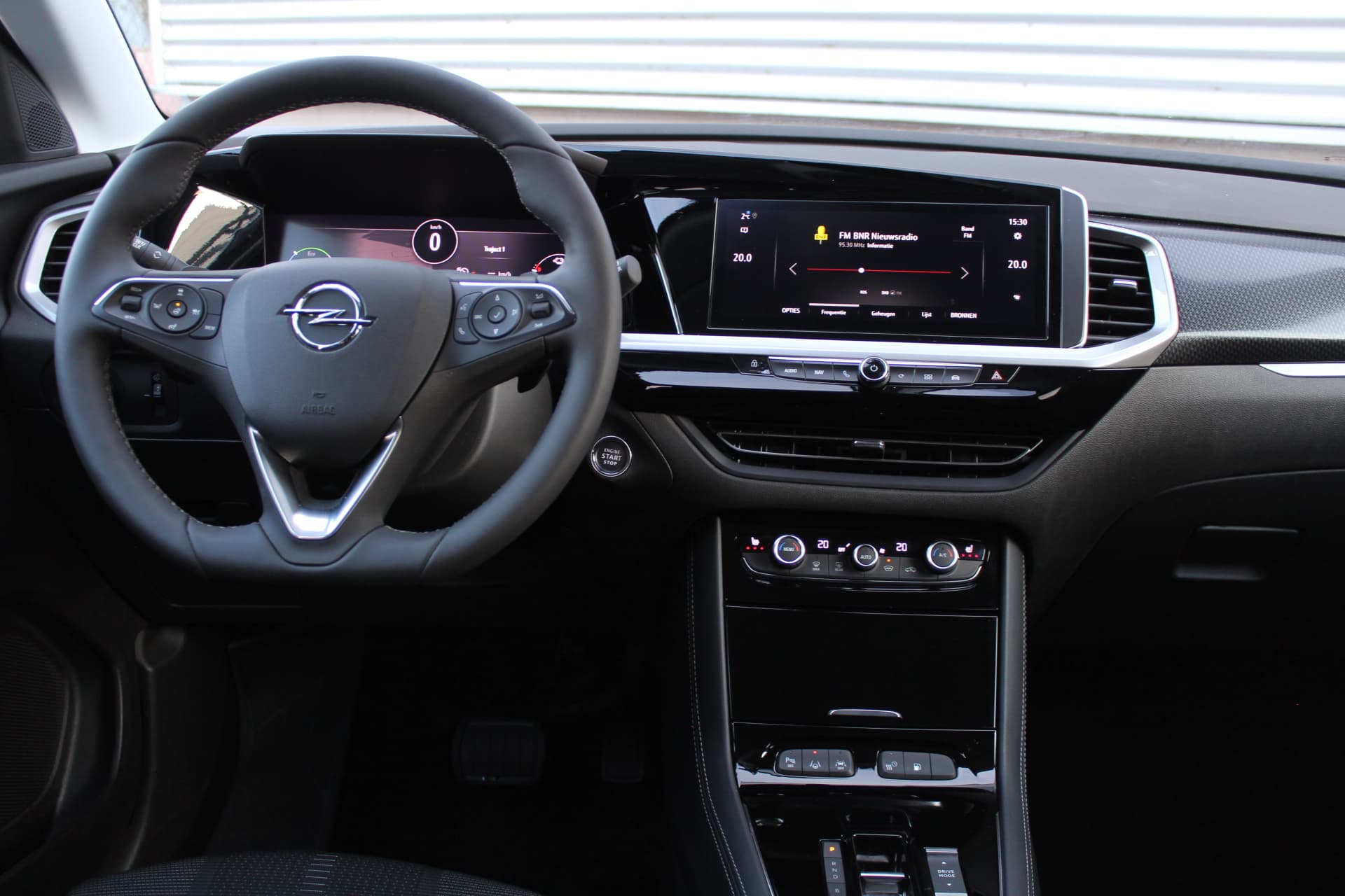 Opel Grandland 1.6 Turbo Plug-In Hybrid GS thumbnail 5