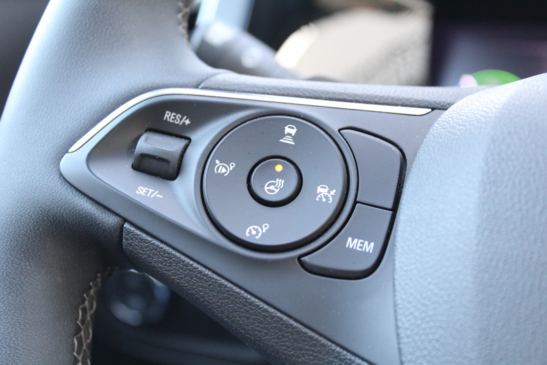 Opel Grandland 1.6 Turbo Plug-In Hybrid GS thumbnail 9