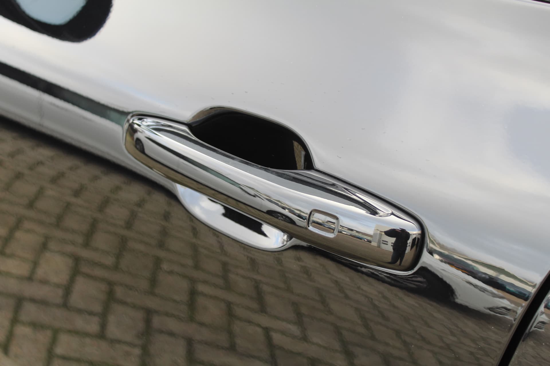 Volvo XC60 2.0 T8 Plug-in hybrid AWD Plus Black Edition thumbnail 28