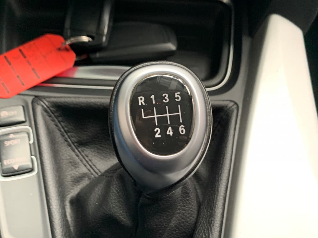 BMW 3 Serie Touring 320d High Executive thumbnail 26