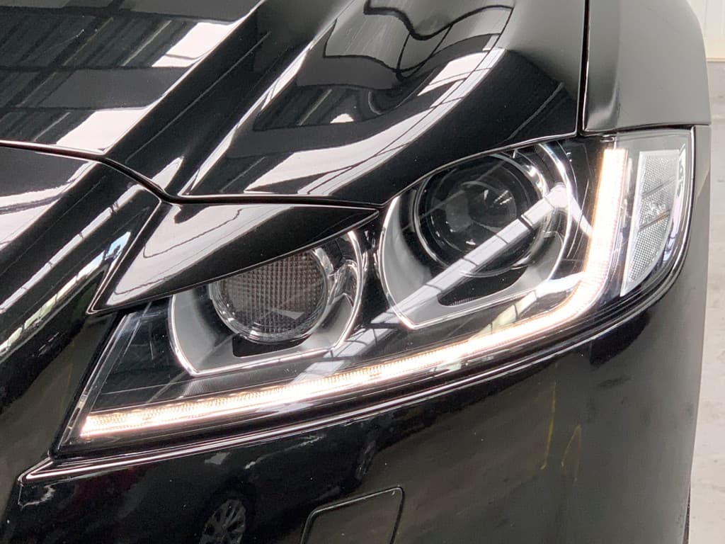 Jaguar XF 2.0t Prestige thumbnail 11