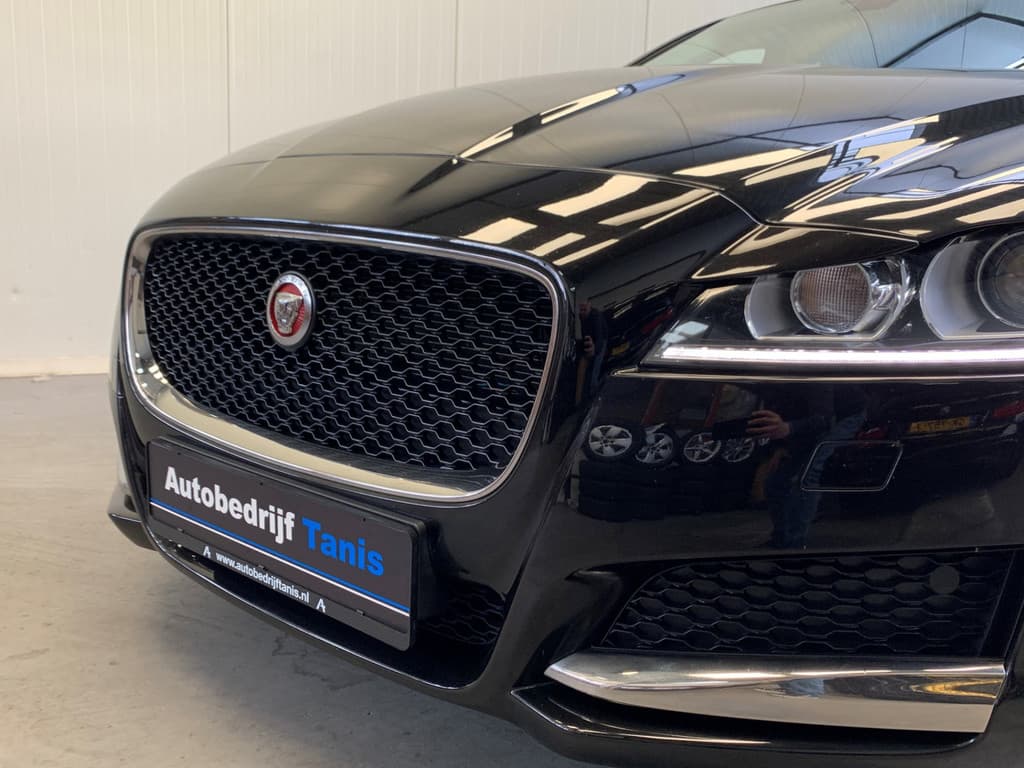 Jaguar XF 2.0t Prestige thumbnail 14