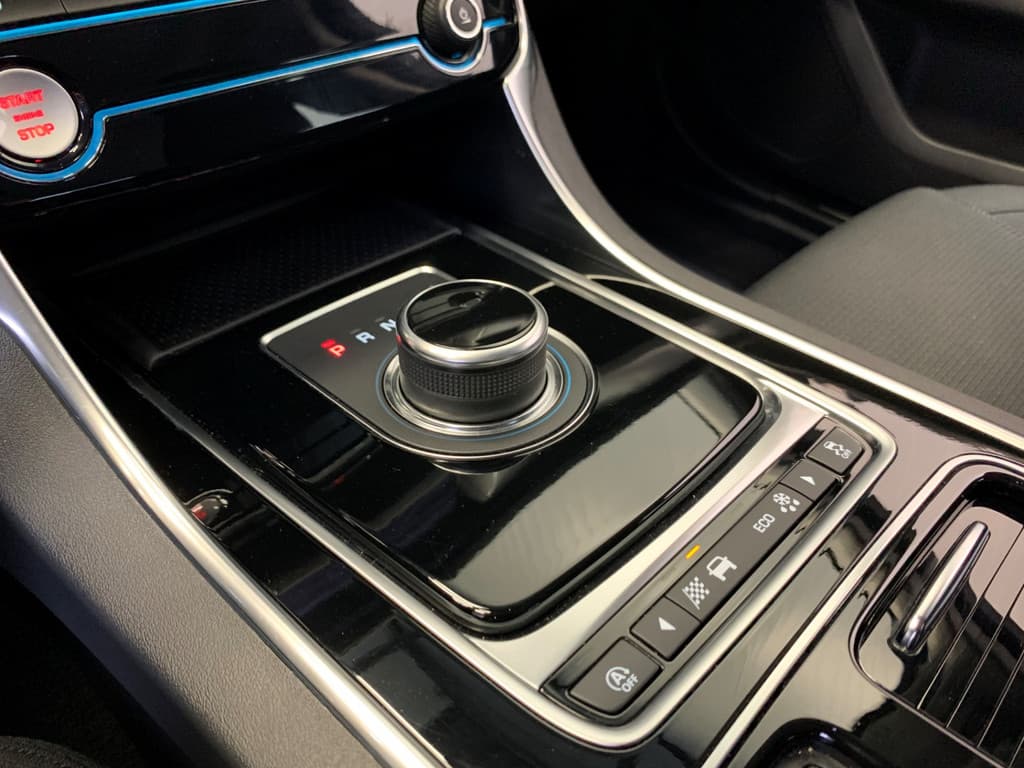 Jaguar XF 2.0t Prestige thumbnail 37