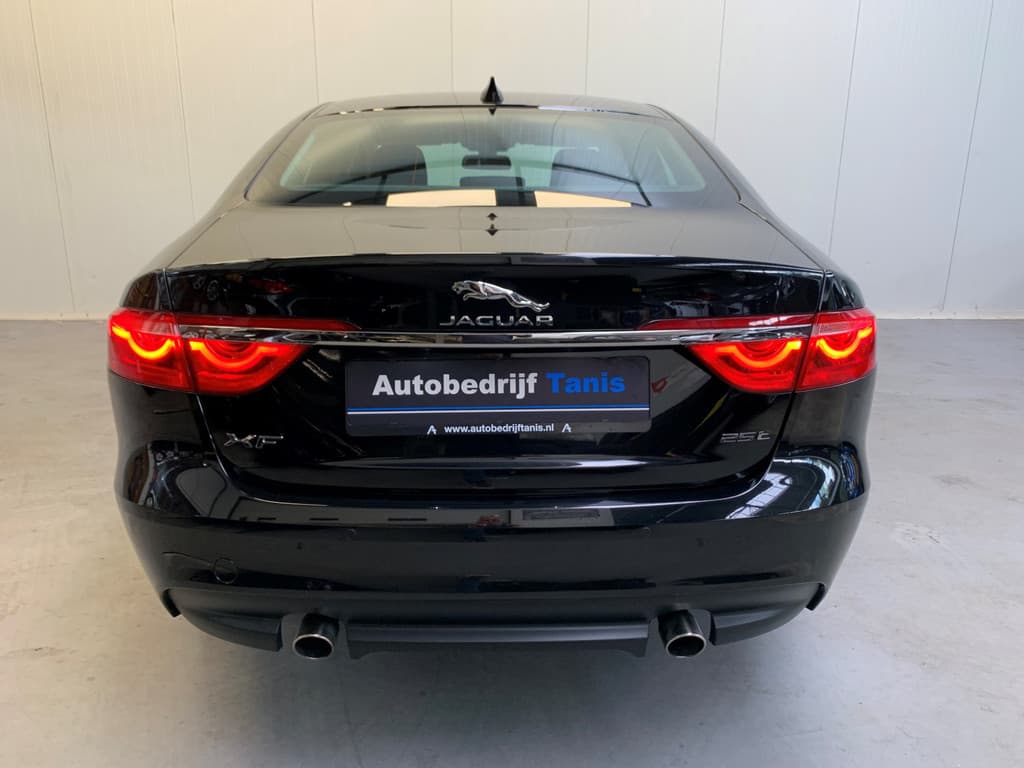 Jaguar XF 2.0t Prestige thumbnail 54