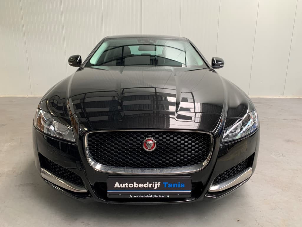 Jaguar XF 2.0t Prestige thumbnail 55