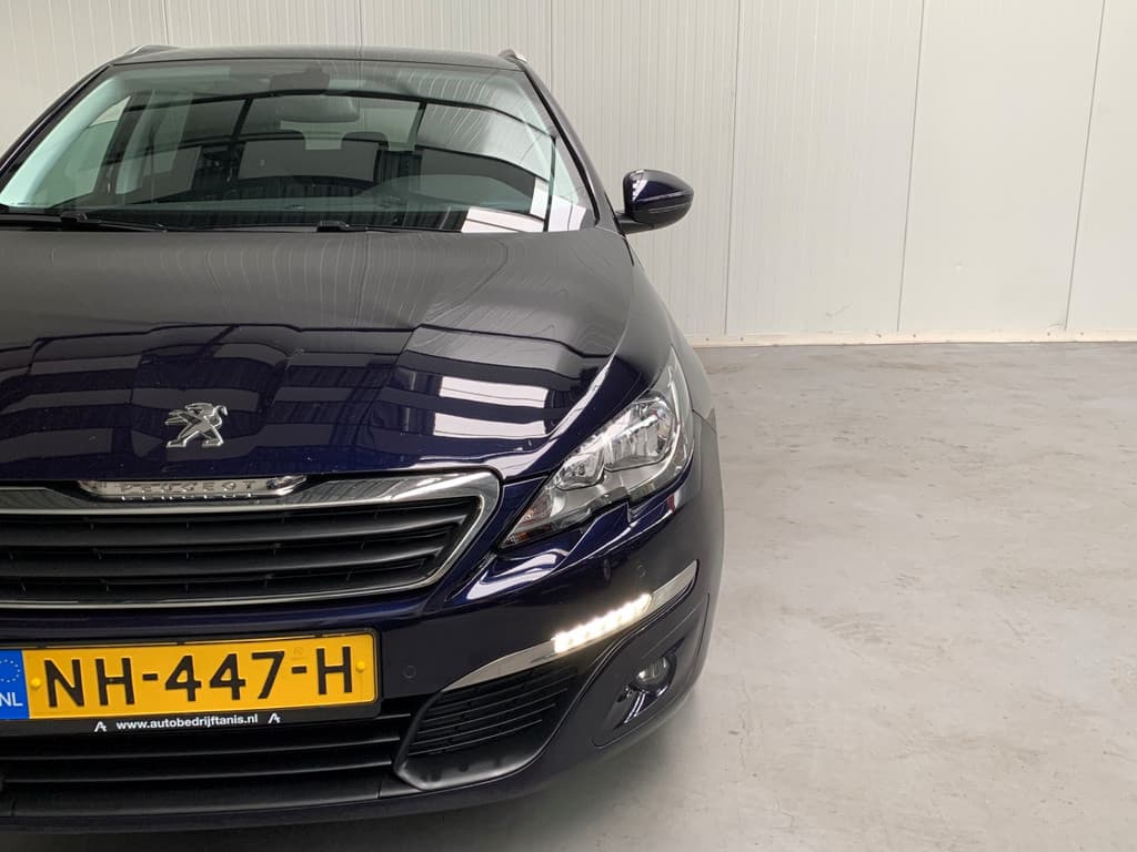 Peugeot 308 SW 1.2 PureTech 110PK Blue Lease Executive thumbnail 12