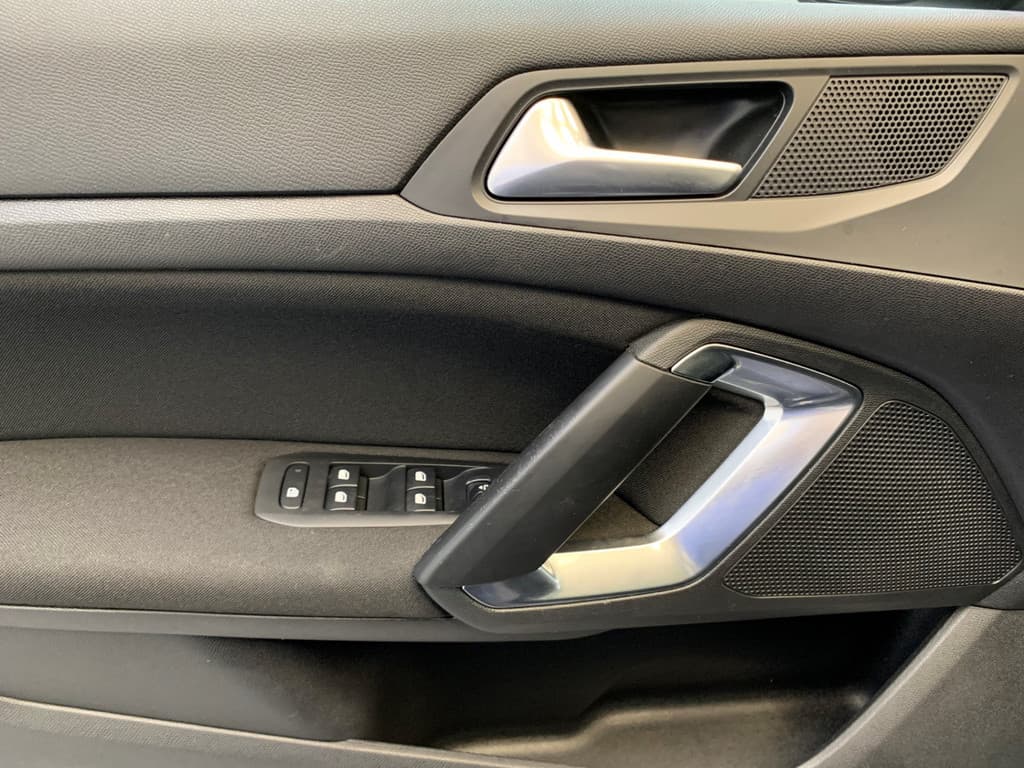 Peugeot 308 SW 1.2 PureTech 110PK Blue Lease Executive thumbnail 34