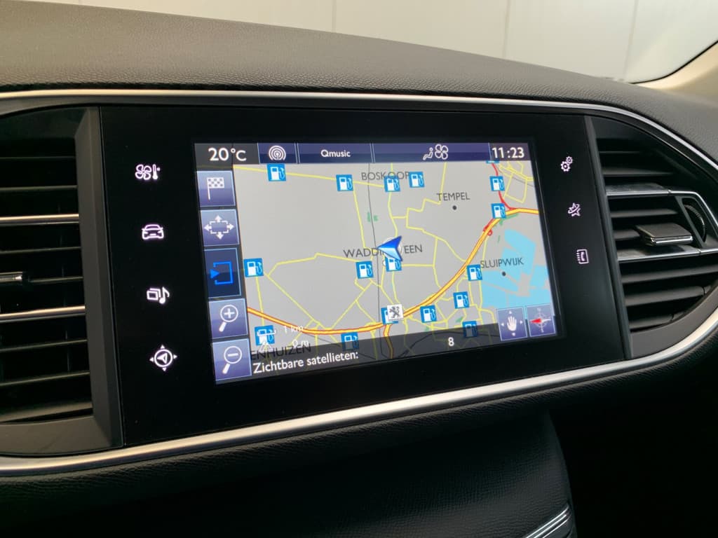 Peugeot 308 SW 1.2 PureTech 110PK Blue Lease Executive thumbnail 8