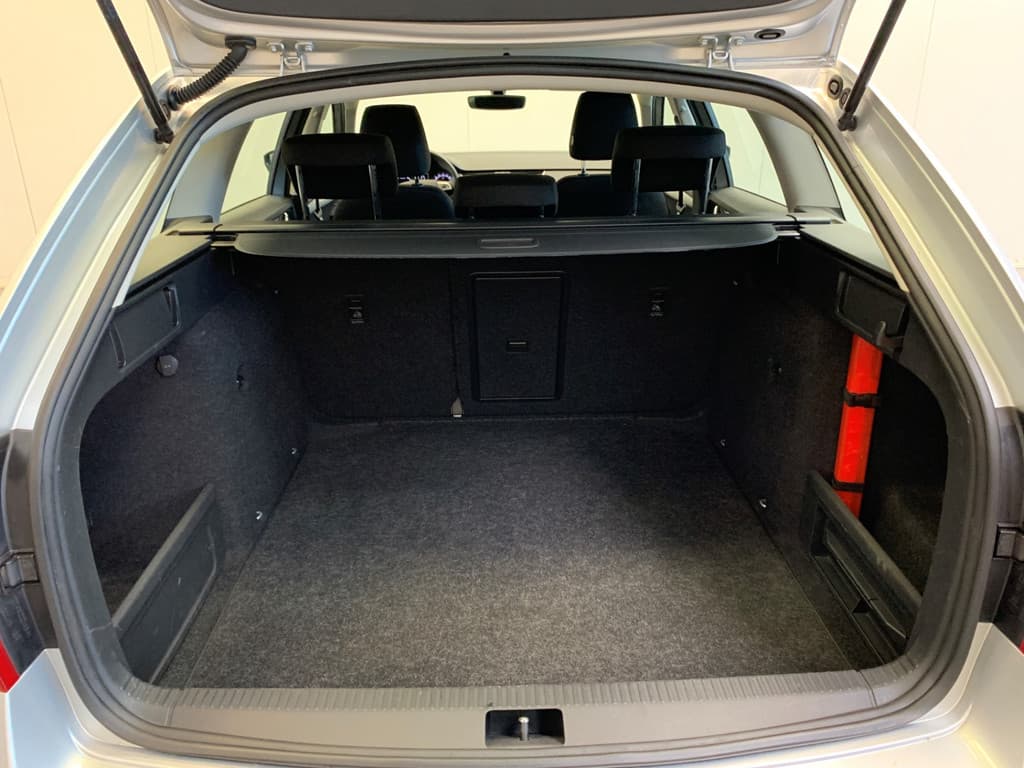 Škoda Octavia Combi 1.0 TSI Greentech Ambition Business thumbnail 44