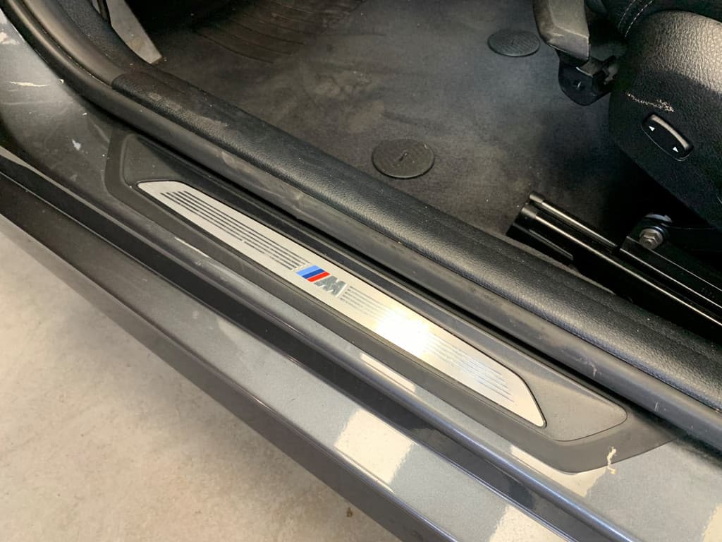 BMW 3 Serie Touring 318i M Sport Black Edition thumbnail 17