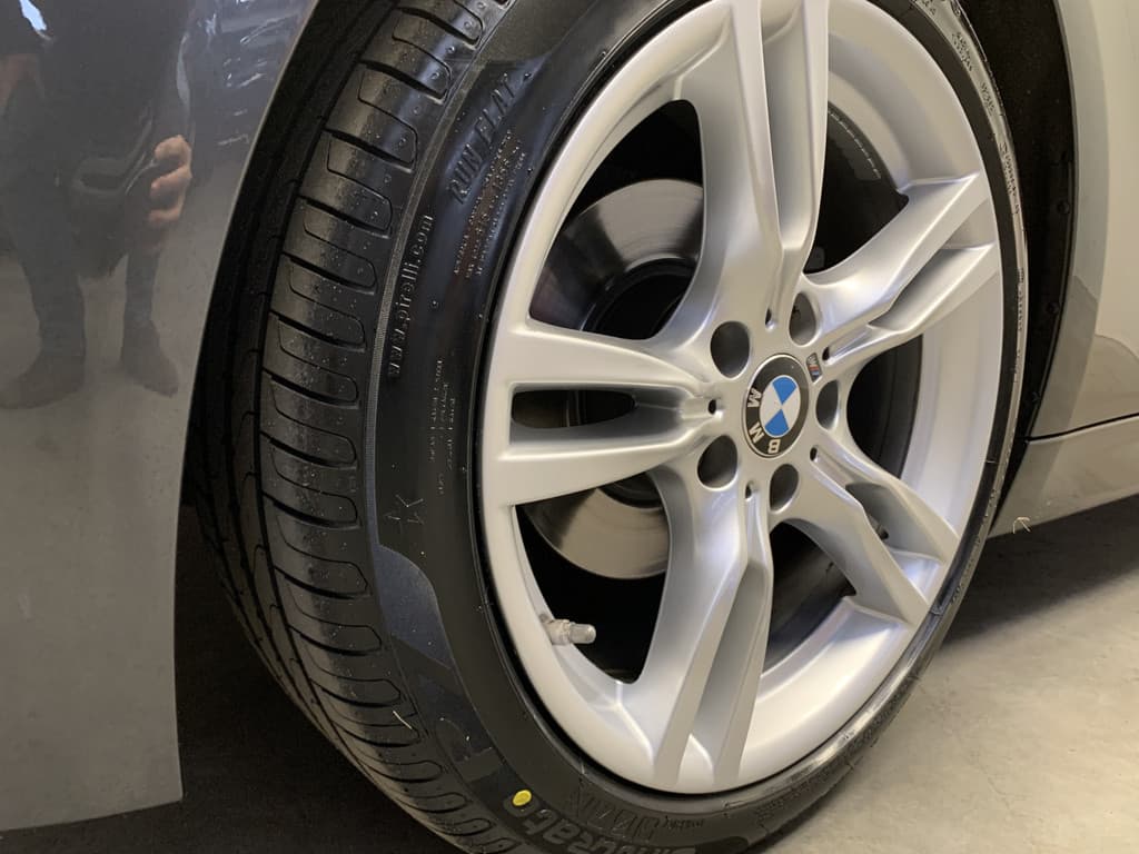 BMW 3 Serie Touring 318i M Sport Black Edition thumbnail 27