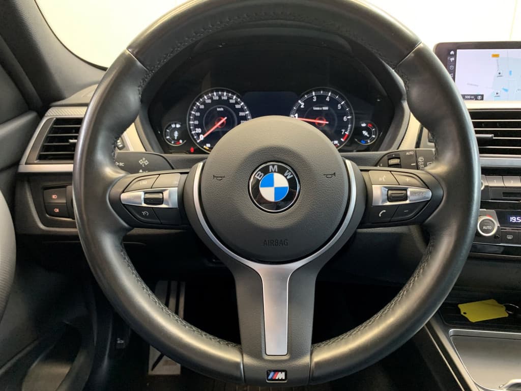 BMW 3 Serie Touring 318i M Sport Black Edition thumbnail 30