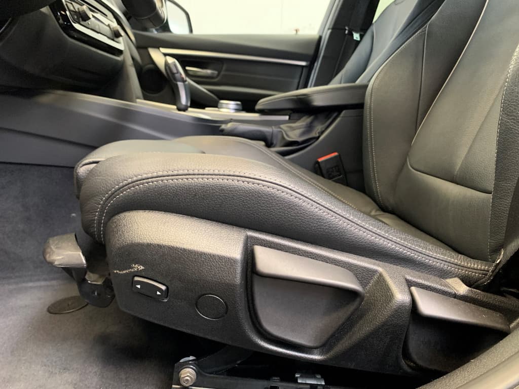 BMW 3 Serie Touring 318i M Sport Black Edition thumbnail 46