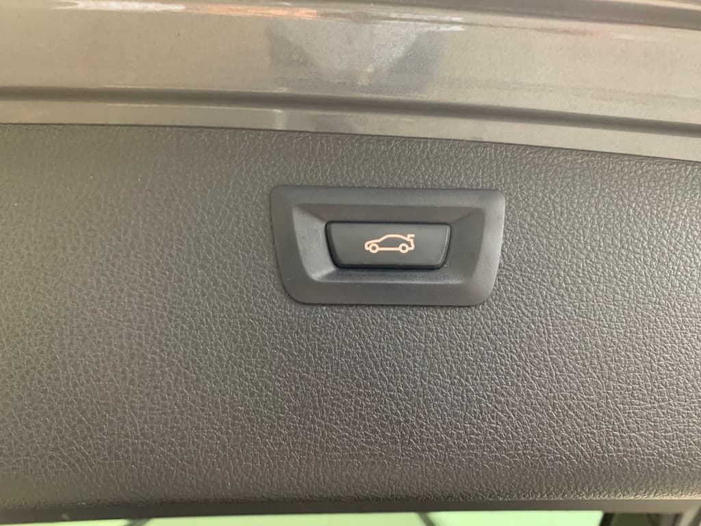 BMW 3 Serie Touring 318i M Sport Black Edition thumbnail 53