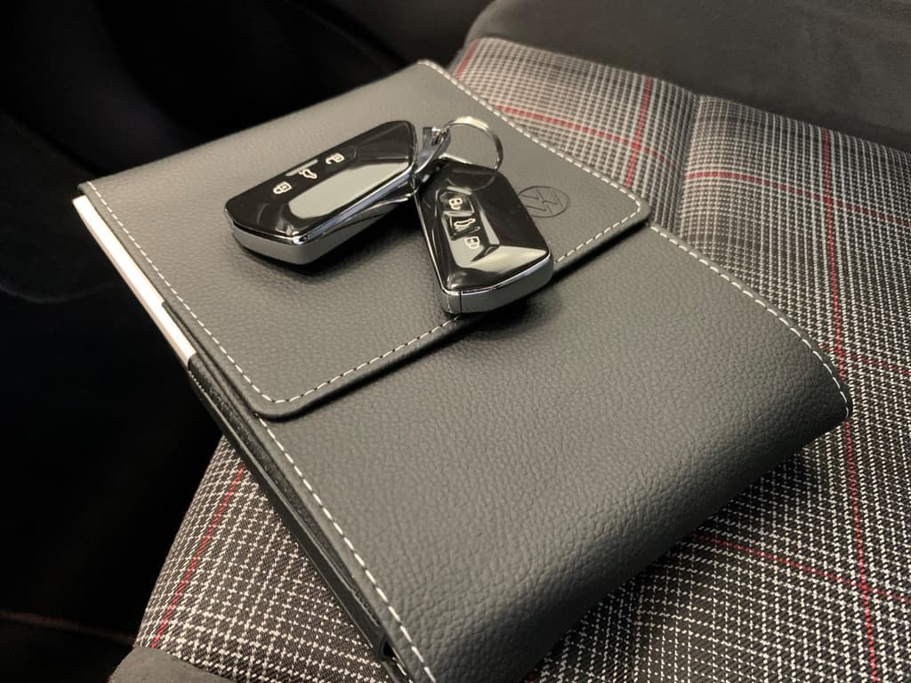 Volkswagen Golf 2.0 GTI 245PK thumbnail 7