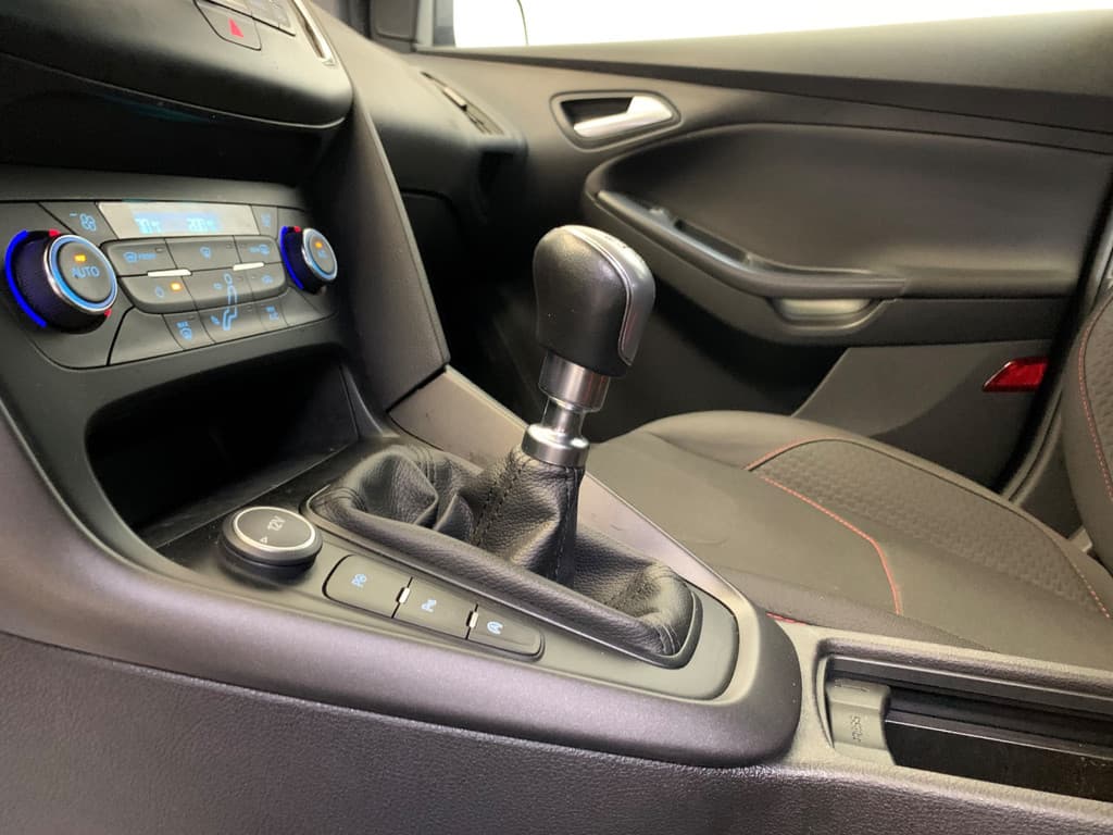 Ford FOCUS Wagon 1.0 ST-Line thumbnail 8