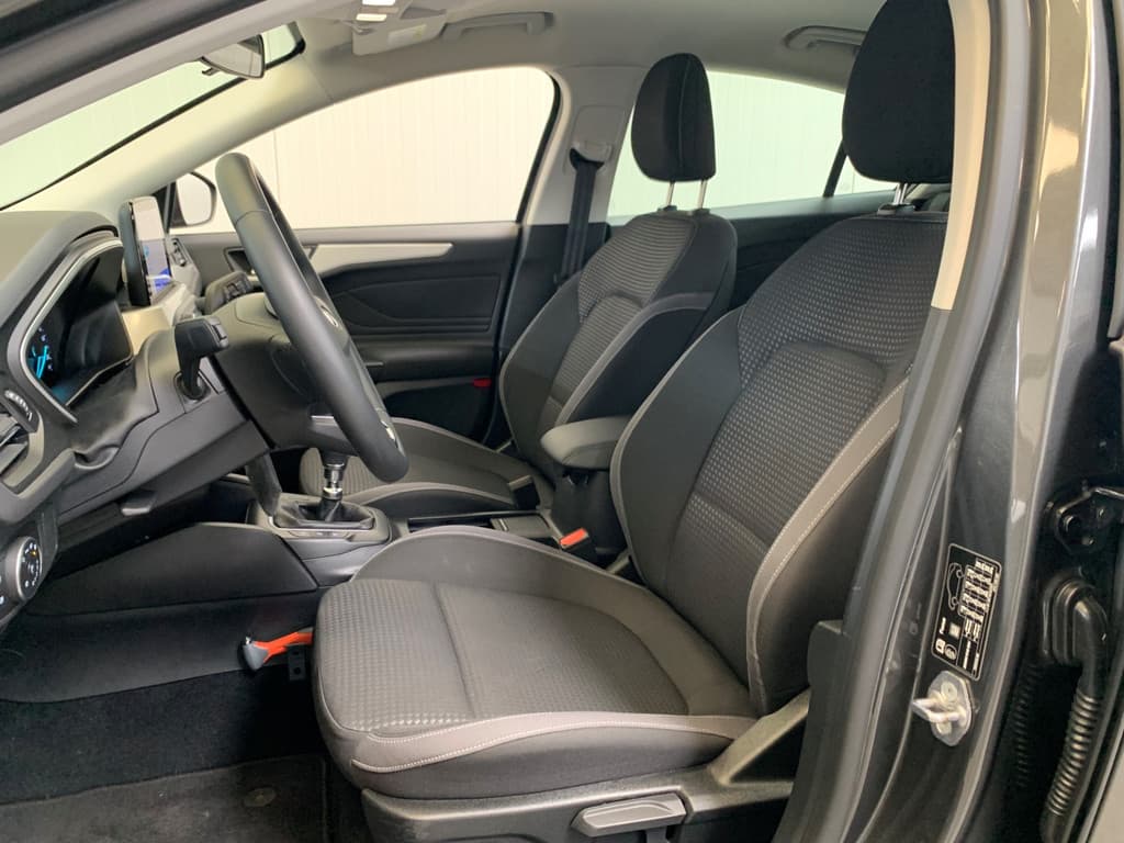 Ford Focus 1.0 EcoBoost Trend Edition Business thumbnail 38