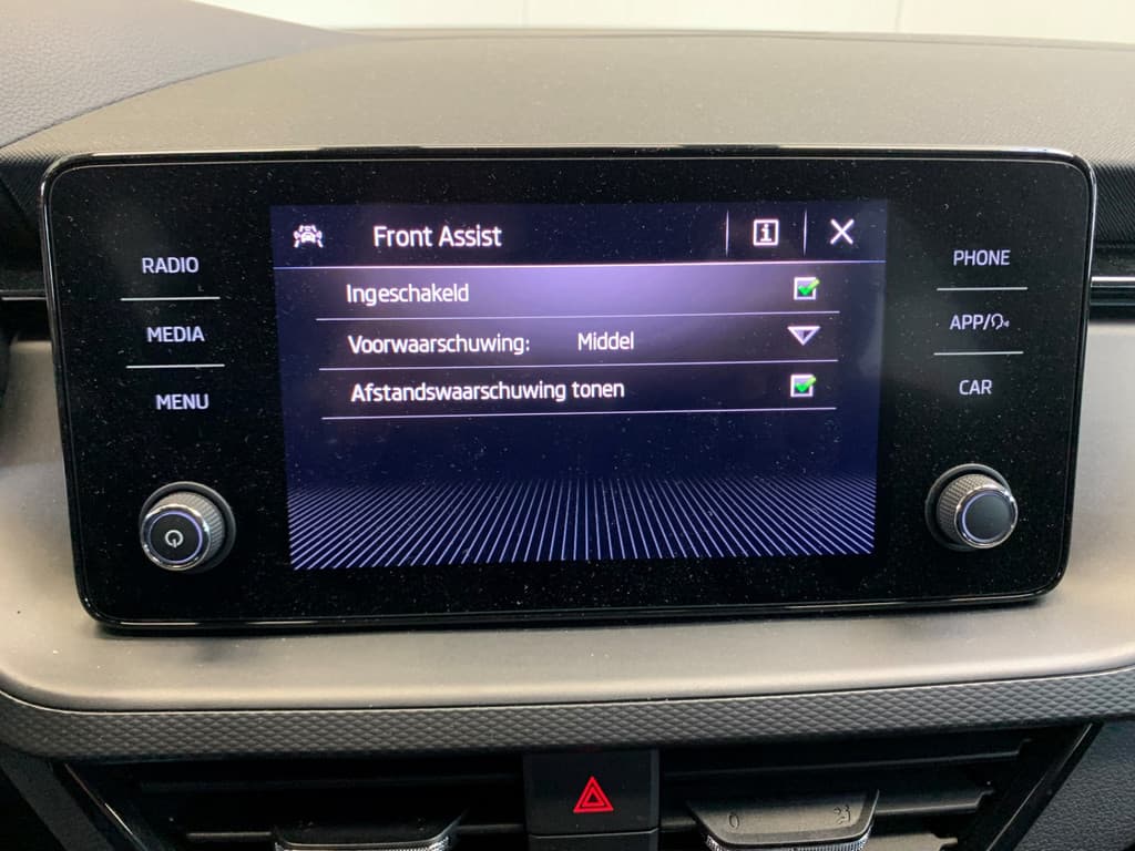 Škoda Kamiq 1.0 TSI Tour de France thumbnail 35