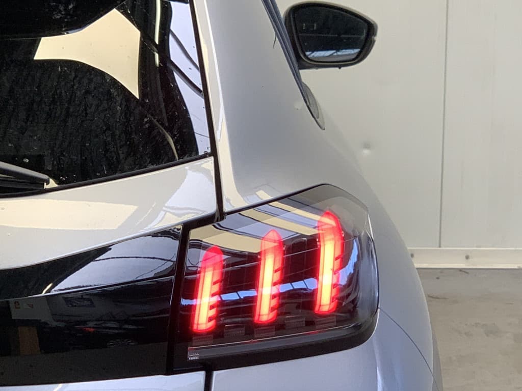 Peugeot 208 1.2 PureTech Allure 100PK thumbnail 13