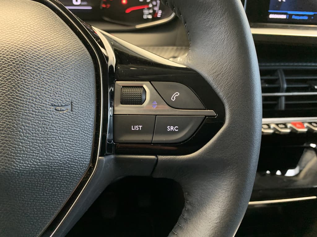 Peugeot 208 1.2 PureTech Allure 100PK thumbnail 19