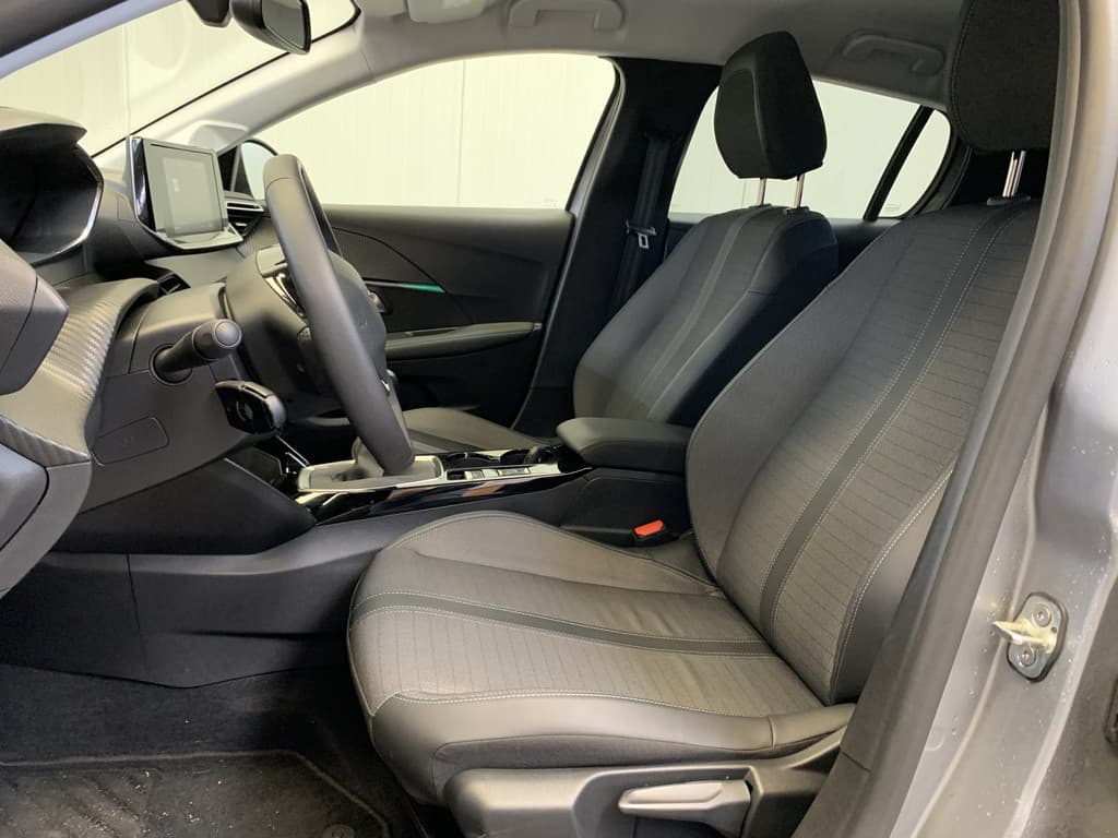 Peugeot 208 1.2 PureTech Allure 100PK thumbnail 31