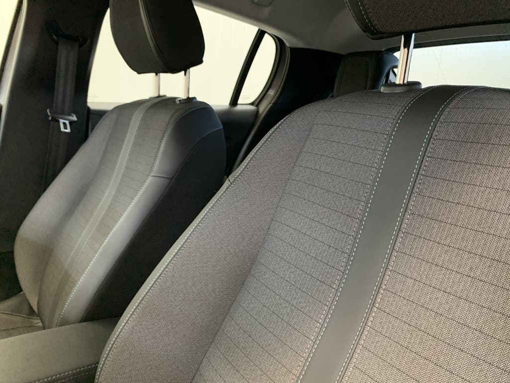 Peugeot 208 1.2 PureTech Allure 100PK thumbnail 32