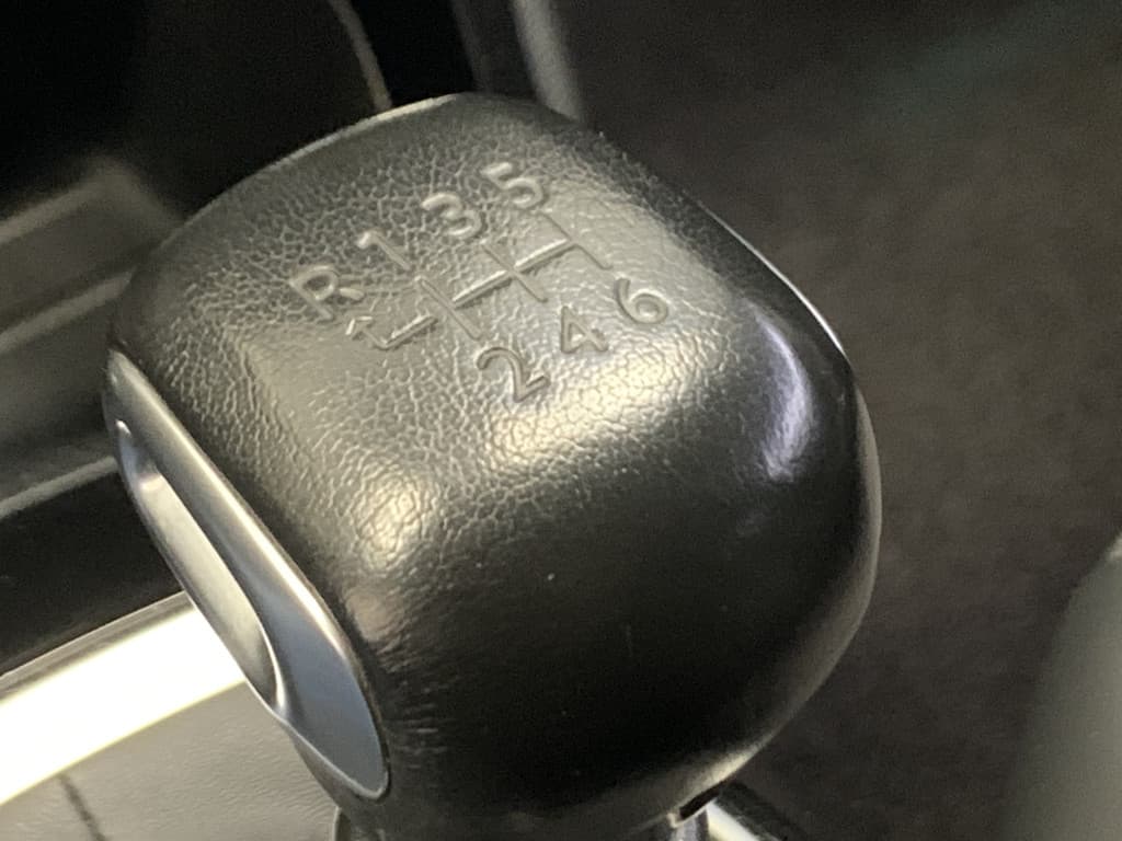 Peugeot 2008 1.2 Turbo 130PK Allure Sport thumbnail 31