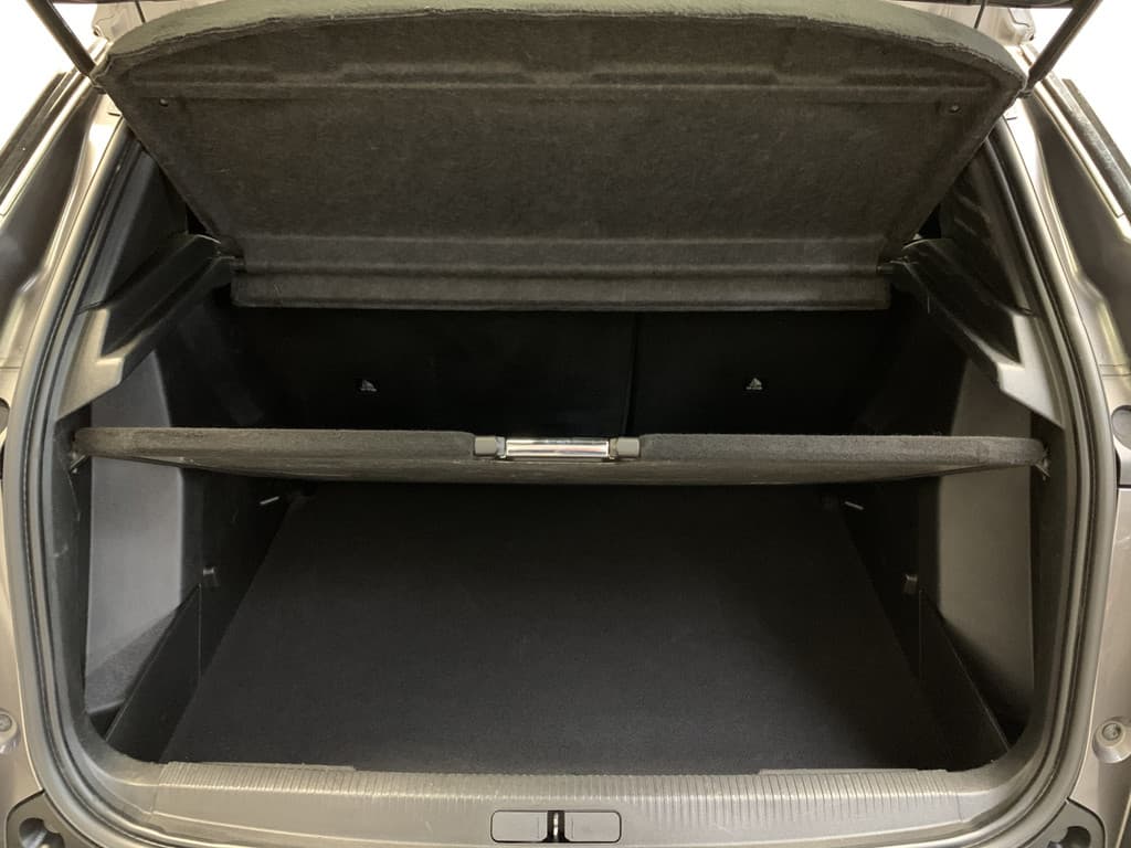 Peugeot 2008 1.2 Turbo 130PK Allure Sport thumbnail 44