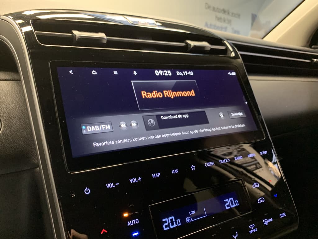 Hyundai Tucson 1.6 T-GDI MHEV Comfort Smart thumbnail 30