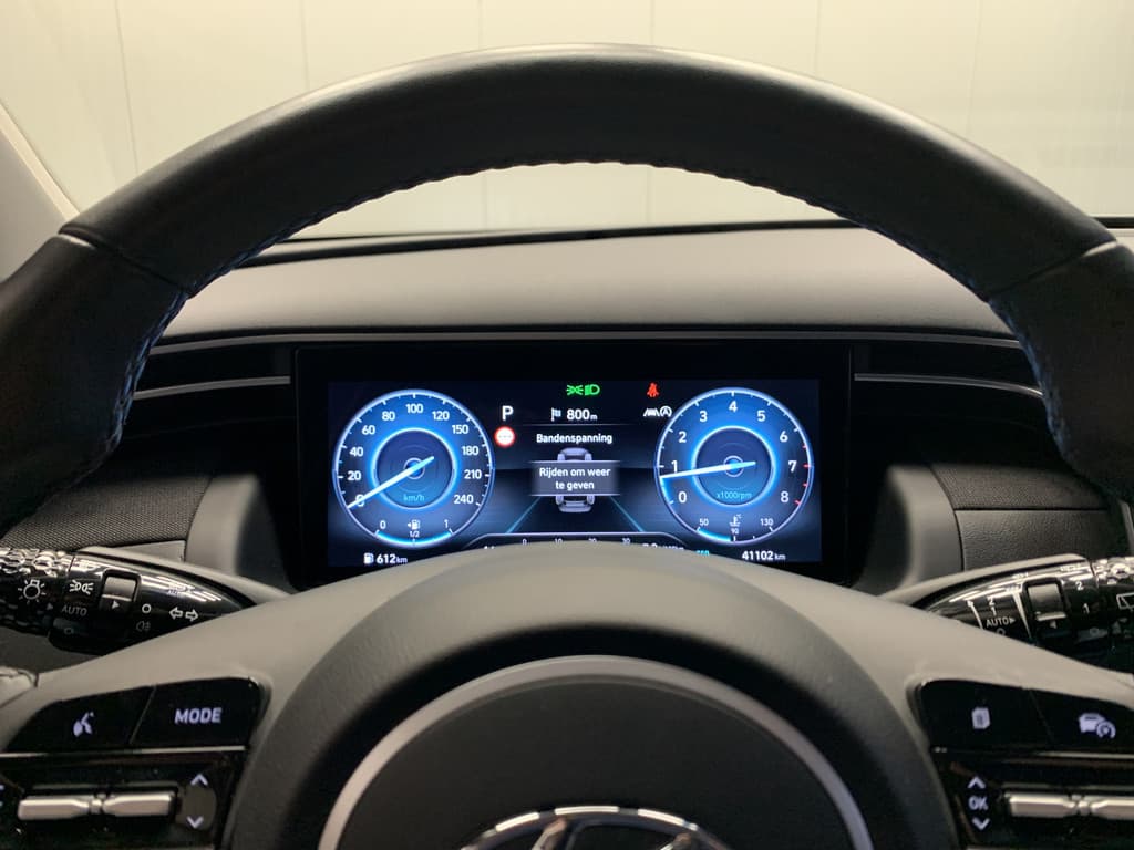 Hyundai Tucson 1.6 T-GDI MHEV Comfort Smart thumbnail 32