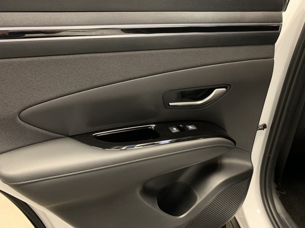 Hyundai Tucson 1.6 T-GDI MHEV Comfort Smart thumbnail 36