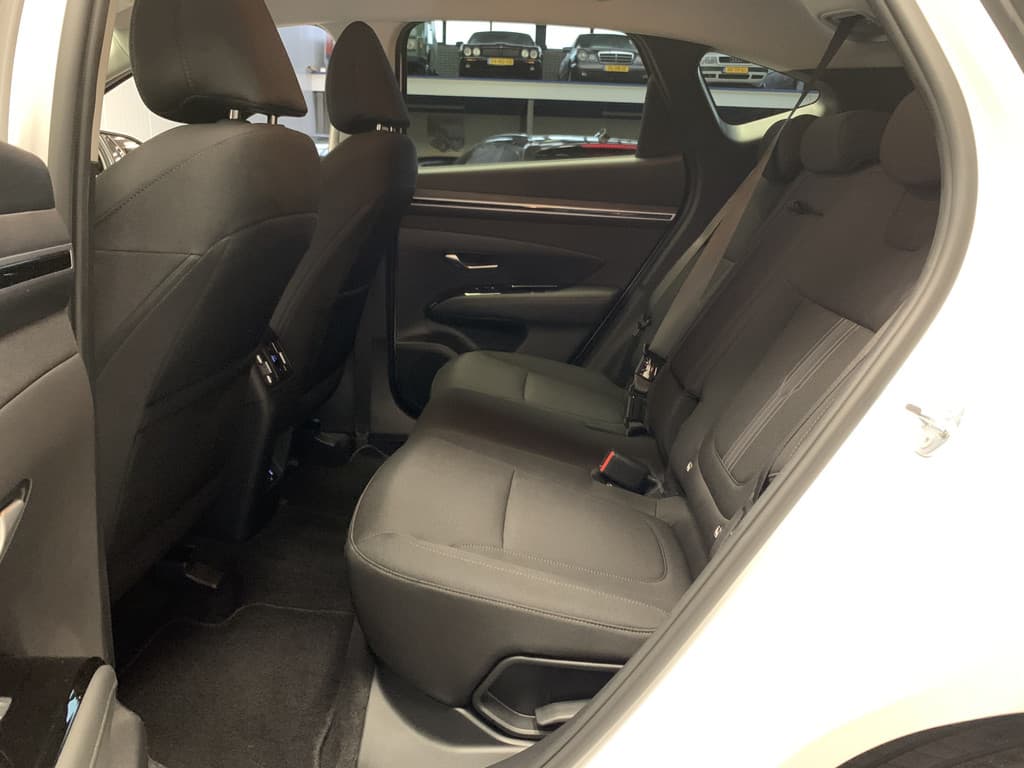 Hyundai Tucson 1.6 T-GDI MHEV Comfort Smart thumbnail 45