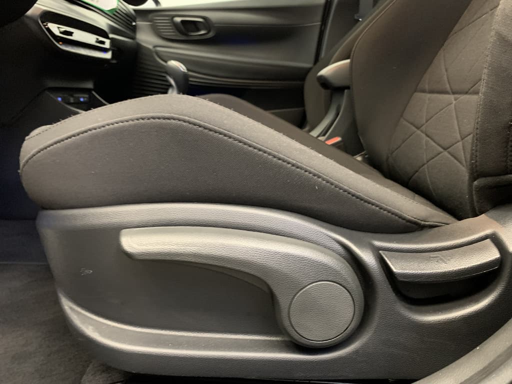 Hyundai Bayon 1.0 T-GDI 100 PK Comfort Smart thumbnail 37