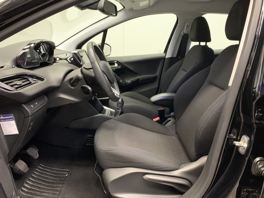 Peugeot 208 1.2 PureTech Signature thumbnail 33