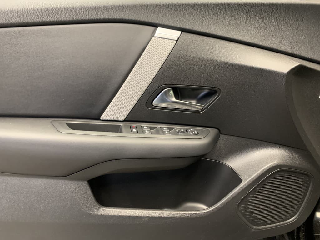 Citroën C4 1.2 130PK VTR Sport thumbnail 25