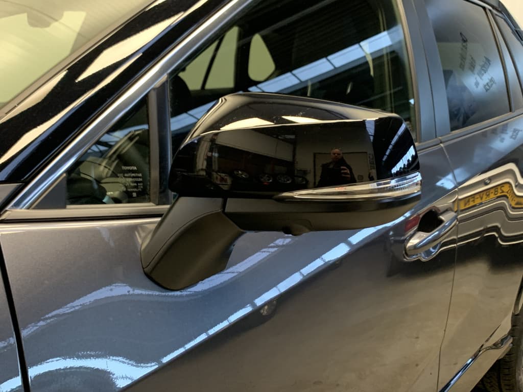 Toyota RAV4 2.5 Hybrid Style thumbnail 11